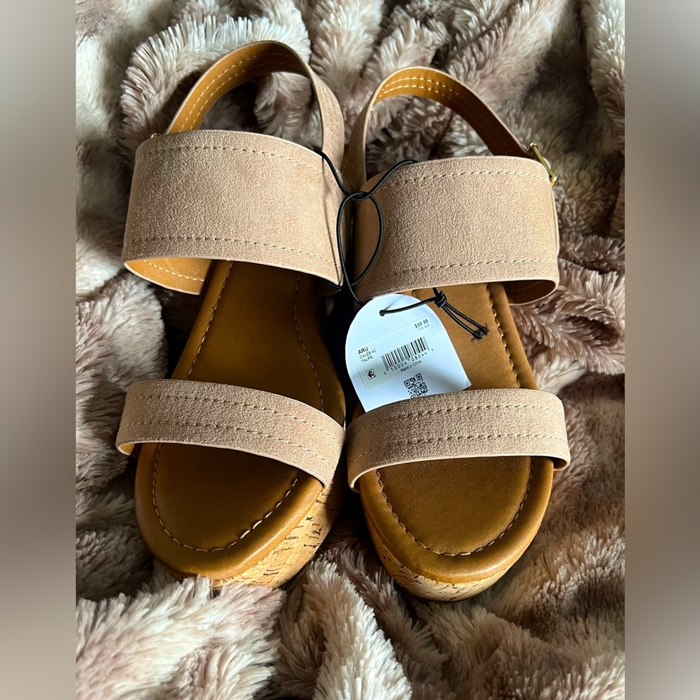 COPY - Arula Wedges
